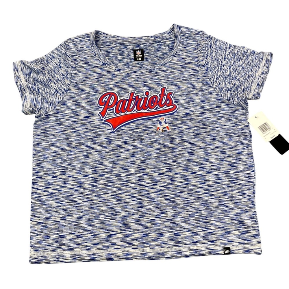 New Era NFL Patriots‎ Women's XL T-Shirt Blue White Glitter Logo Cropped